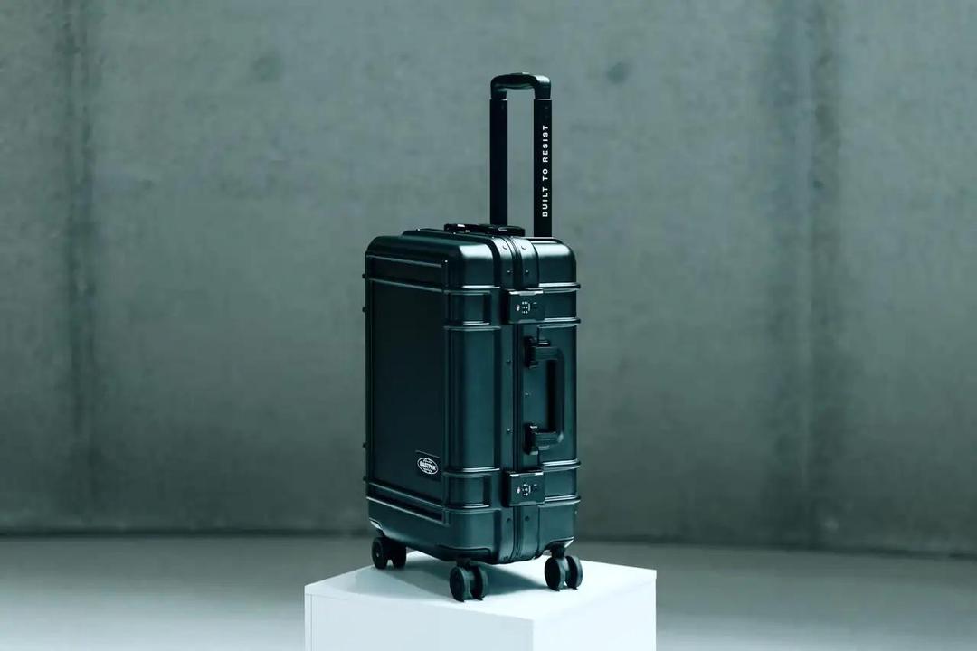 EASTPAK DEBUTS ITS FIRST HARD-SIDE LUGGAGE