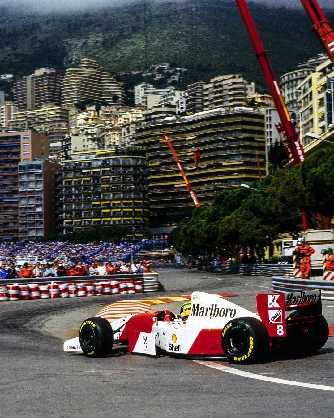 MONACO'S MARVEL: ENGINEERING WONDERS AND RACING LEGENDS AT THE F1 GRAND PRIX