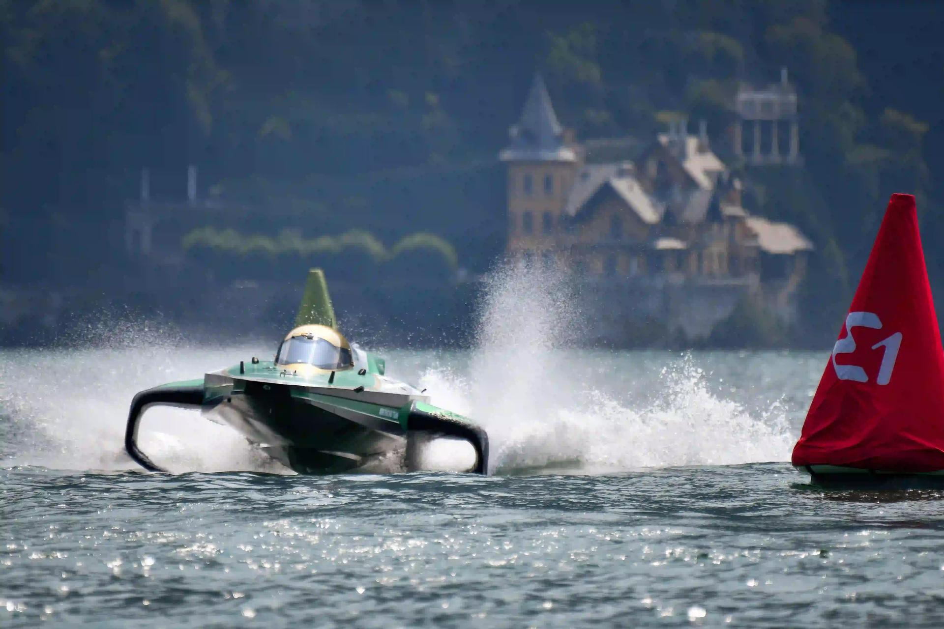 e1 racing boat lake como