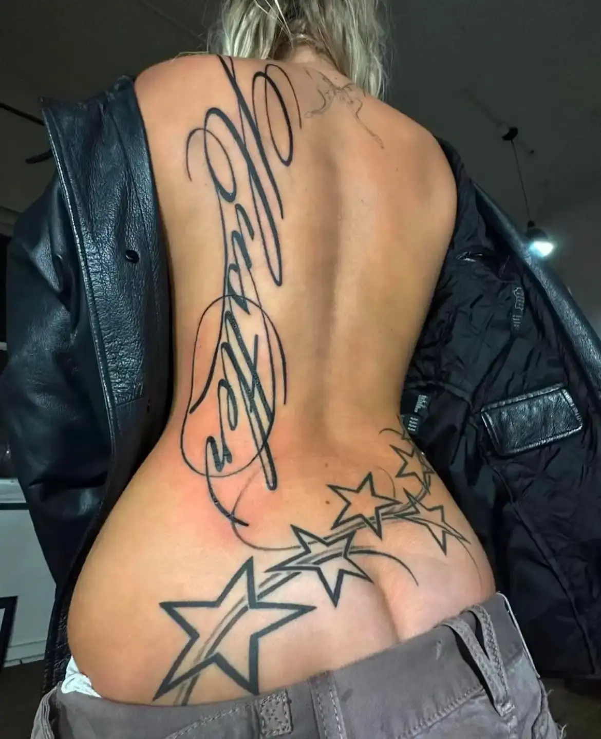 David Enth Article about David Enth, an LA tattoo artist known for large-scale futuristic tattoos and Y2K-inspired designs, who transitioned from medical studies to full-time tattooing. (image 3 of 17)