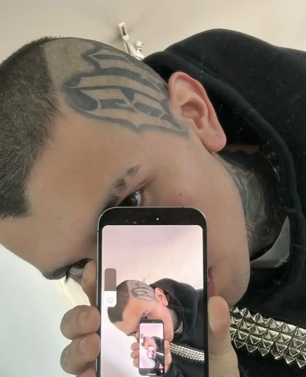 David Enth Article about David Enth, an LA tattoo artist known for large-scale futuristic tattoos and Y2K-inspired designs, who transitioned from medical studies to full-time tattooing. (image 5 of 17)