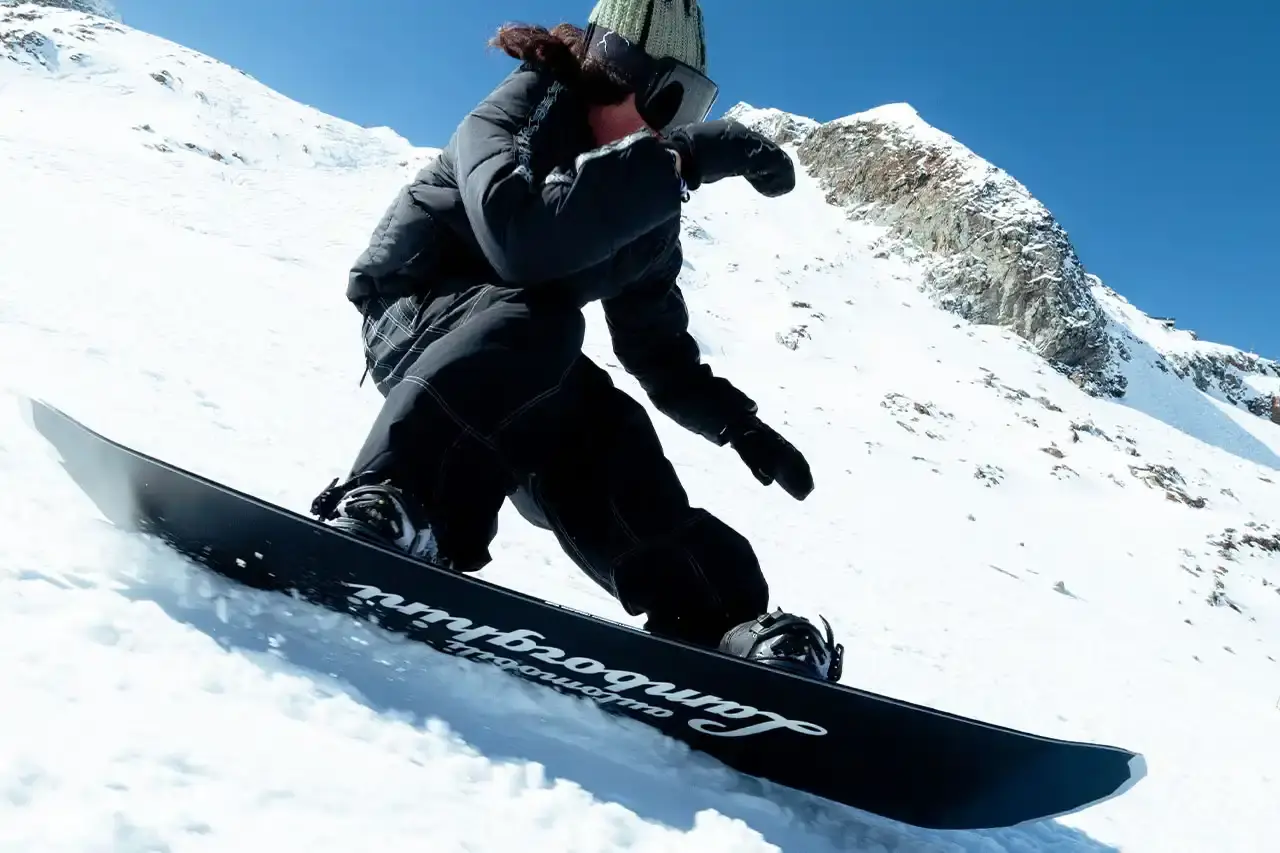 Lamborghini Discover Lamborghini's exclusive collaboration with CAPiTA and Union: a limited-edition snowboard set featuring advanced carbon technology and Italian supercar-inspired design. (image 5 of 12)