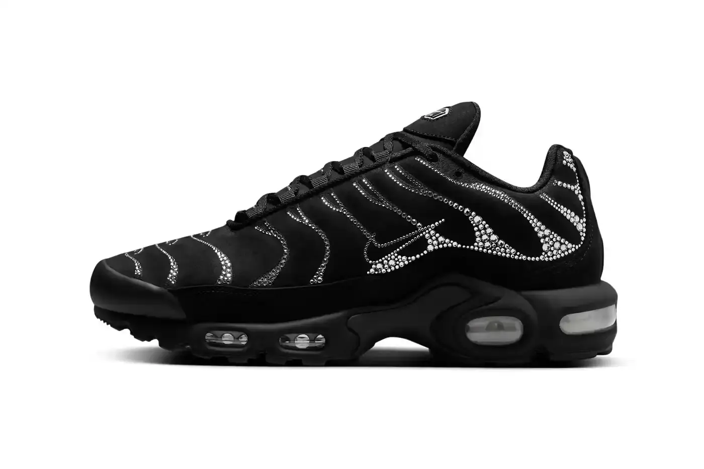 Nike Nike Air Max Plus sneaker in sunset gradient, embellished with sparkling Swarovski crystals on TPU overlays, showcasing a luxurious blend of athletic design and high-fashion craftsmanship. (image 2 of 2)