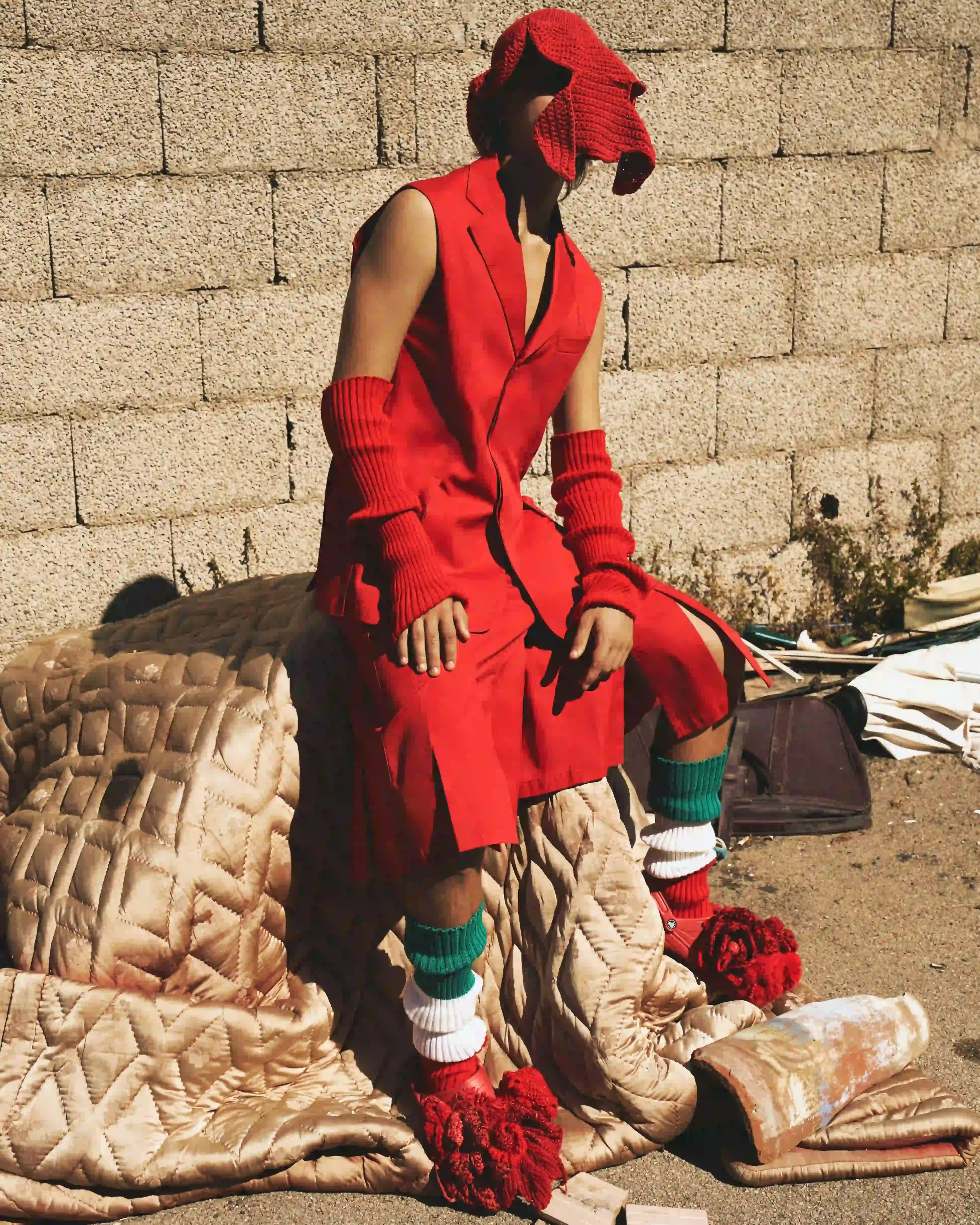 Marco Torri photographer | Poppy Whitehorn set and styling (image 12 of 12)