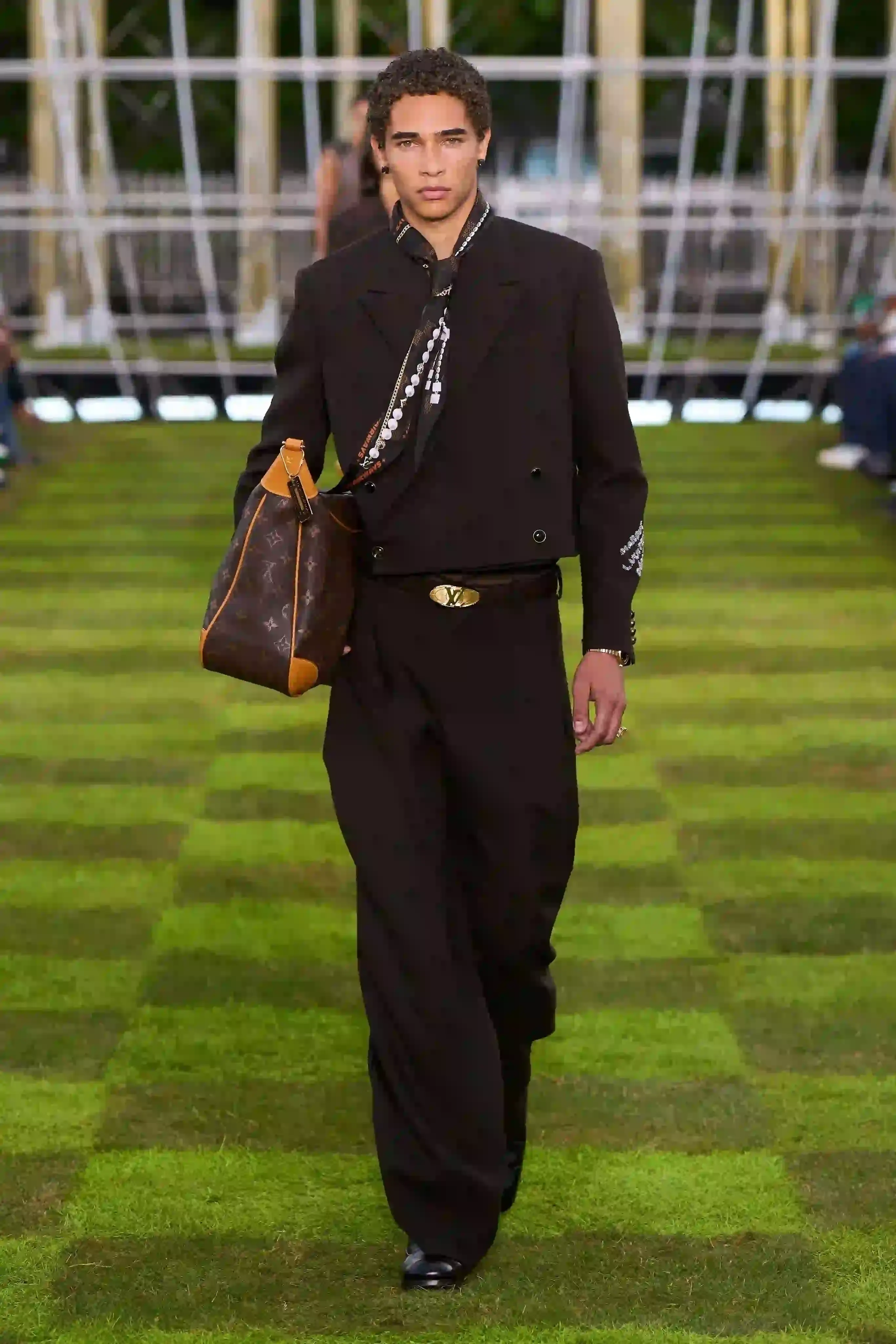 Vogue Runway (image 9 of 9)